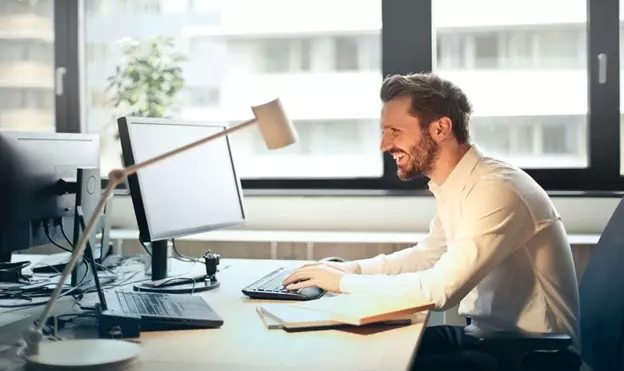 AI Voice Generators: 9 Factors to Remember for Optimal Usage 9 AI Voice Generators: 9 Factors to Remember for Optimal Usage Softlist.io