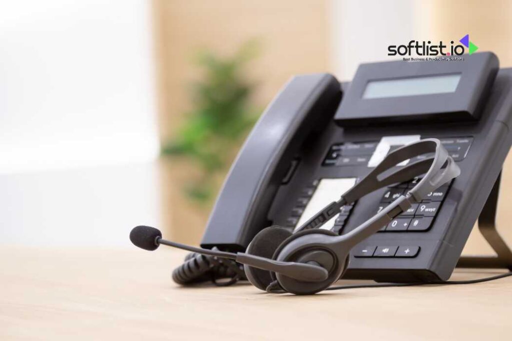 Things To Consider When Choosing A Small  Business Phone System Softlist.io